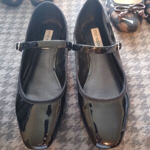 Steve Madden Black Patent Mary Jane Flats